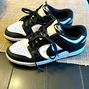 Nike Panda dunks